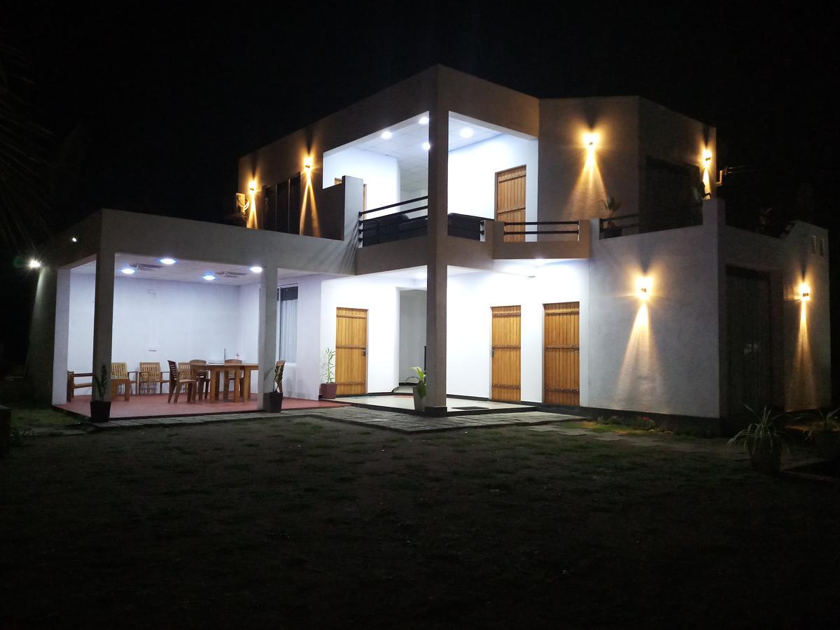 Cassia Udawalawe Hotel Buitenkant foto